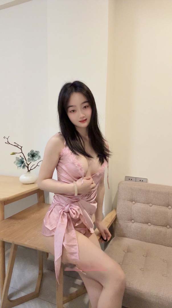 极品粉嫩蝴蝶B水多