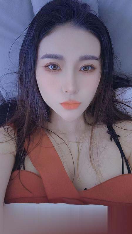 大屁股丰满骚妇