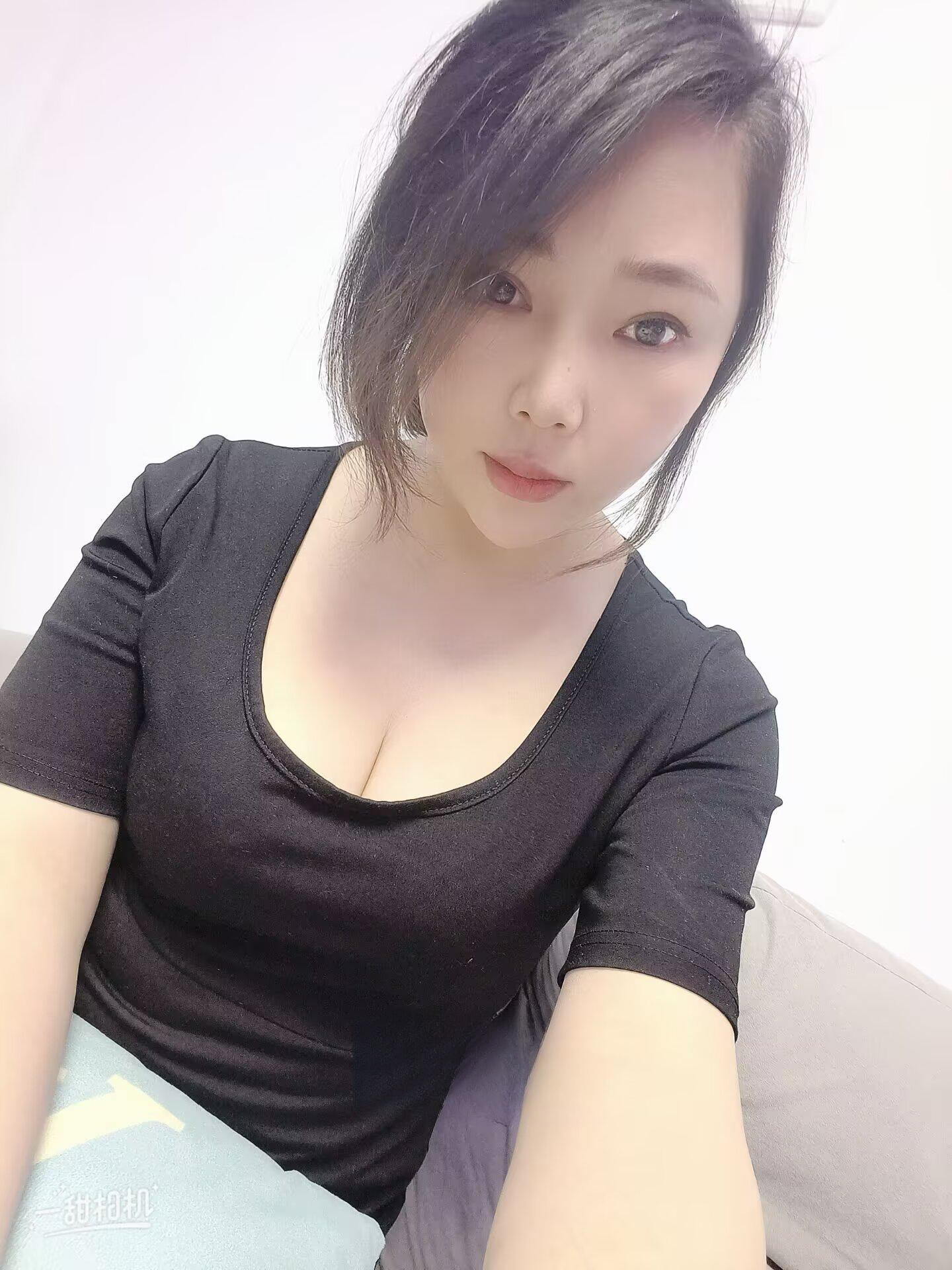 看一眼就沉沦的迷人少妇