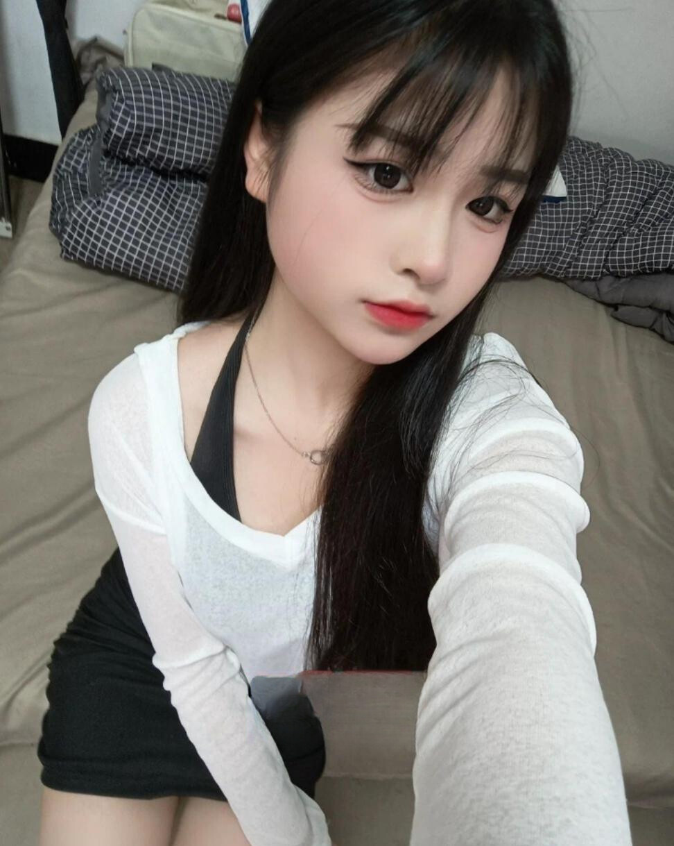 武昌清纯漂亮兼职妹子