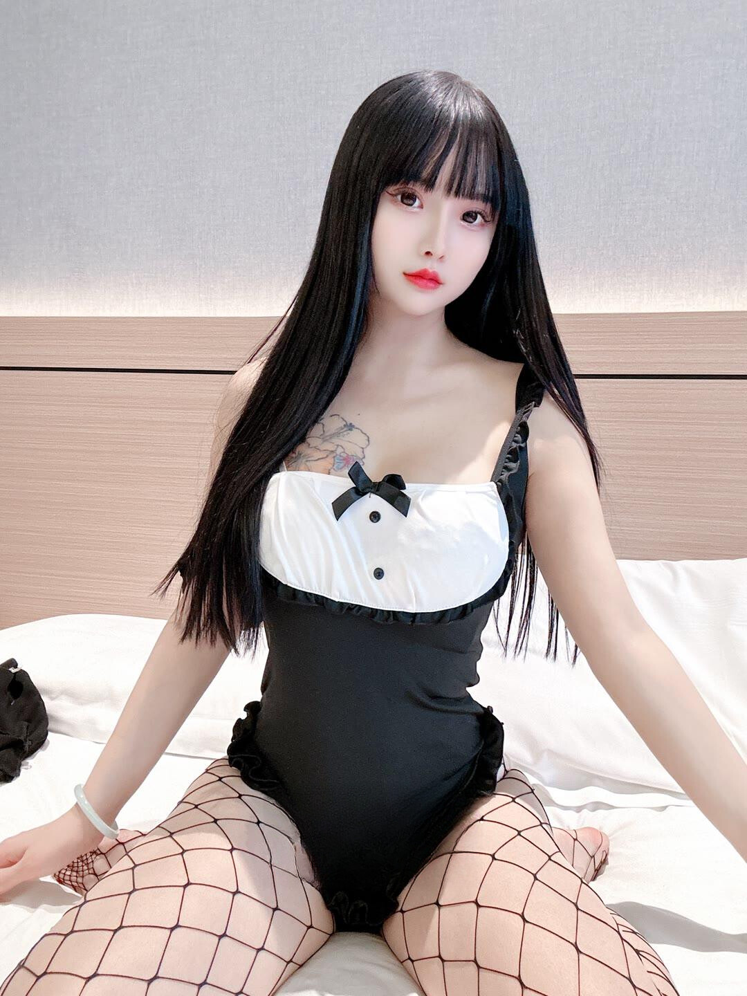 十足诱惑滑润小猫咪