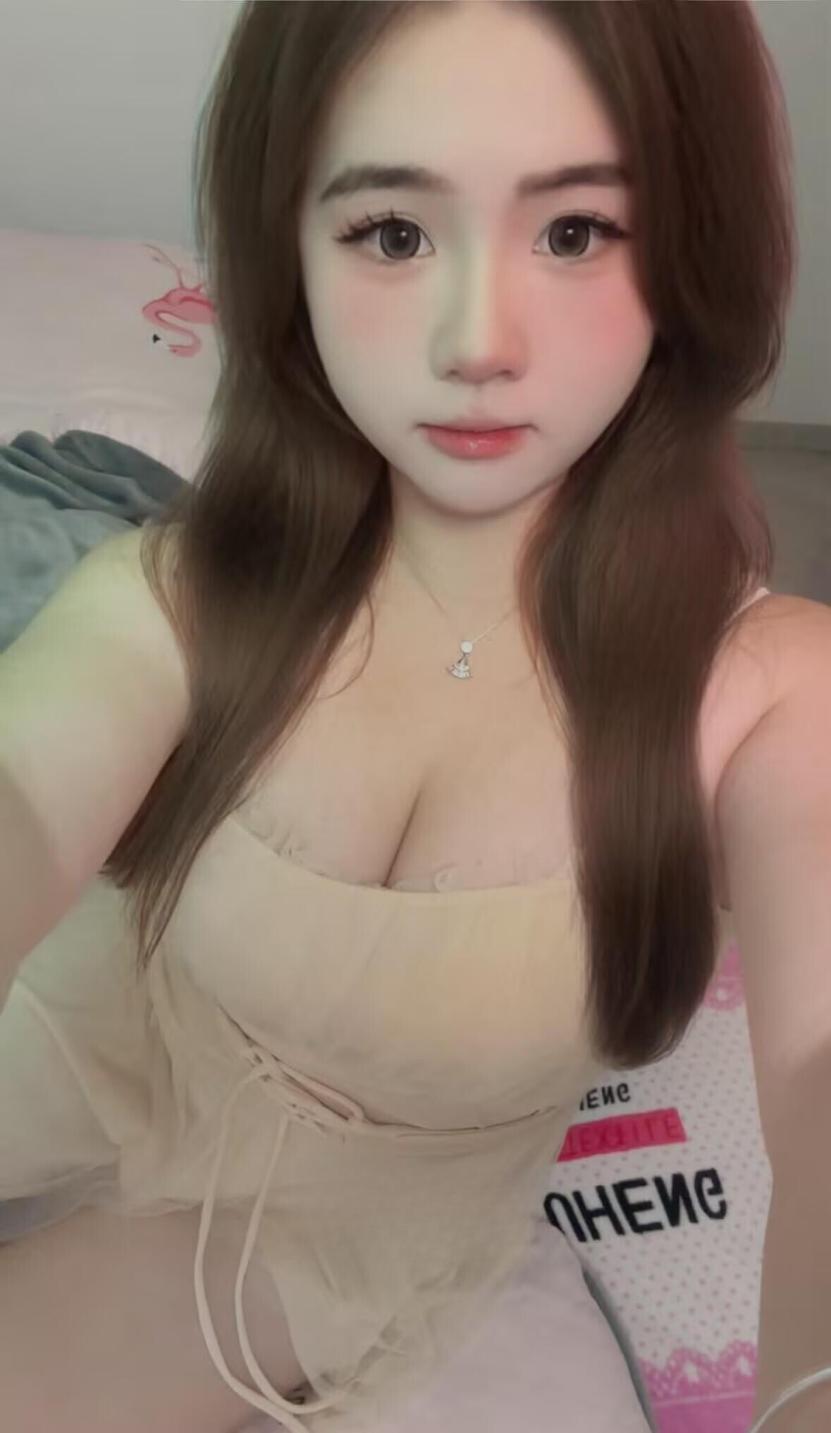 大胸少妇胸推技术很牛逼