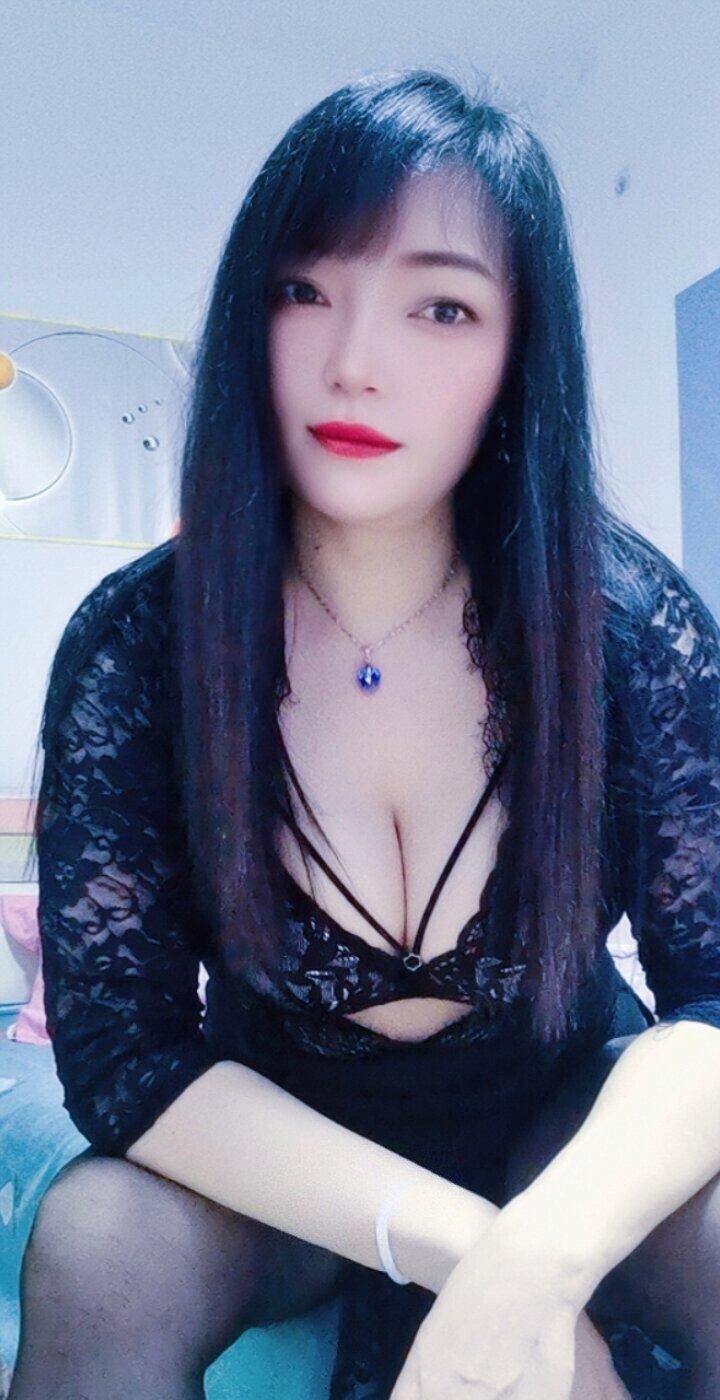 大屁股三通熟女