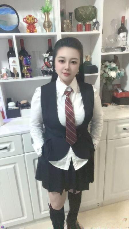大奶骚货兰兰