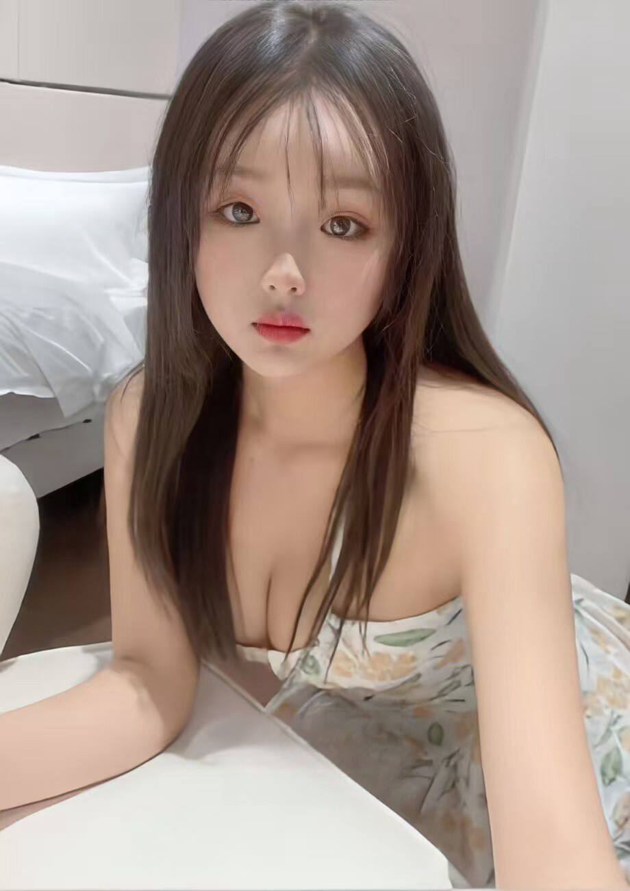 南山白嫩纯欲小仙女
