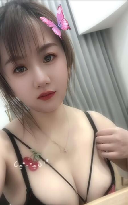 丰臀大奶榨汁小骚姨