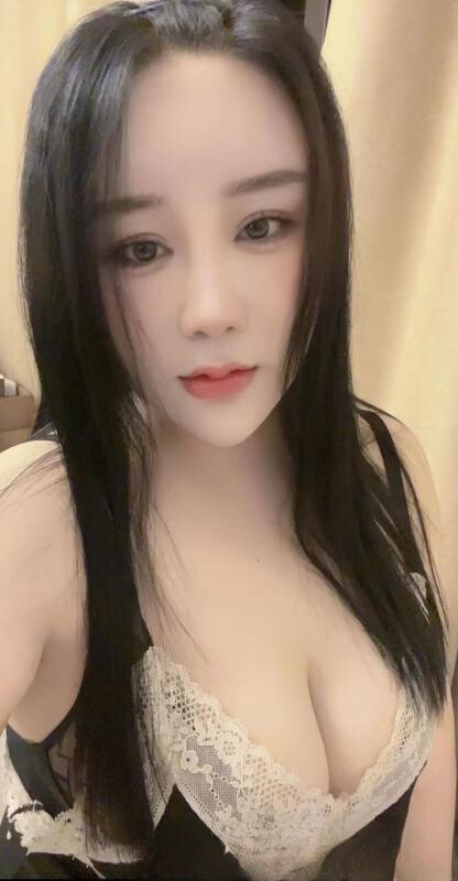 制服控豪乳小苹果