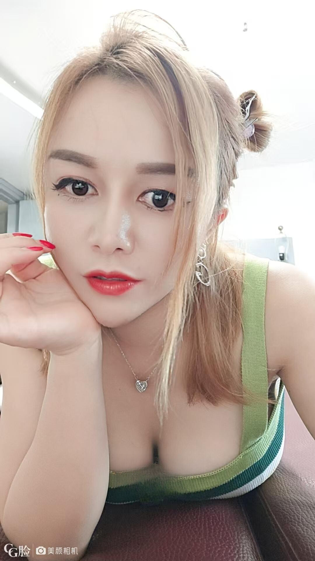 大胸服务系老师