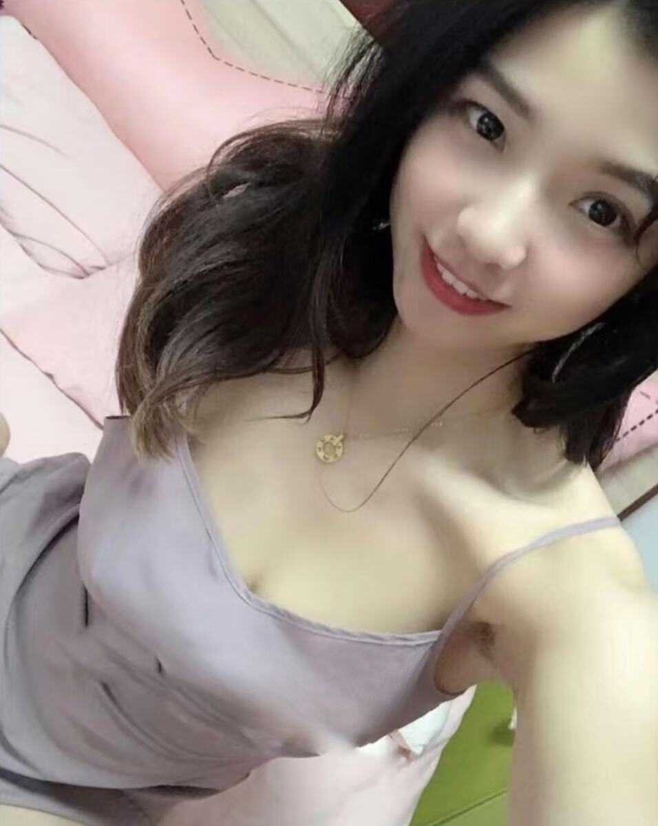 声音动听大奶小姐姐