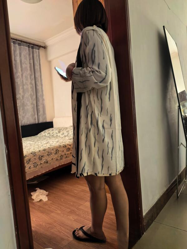 海珠乐莹低调美女