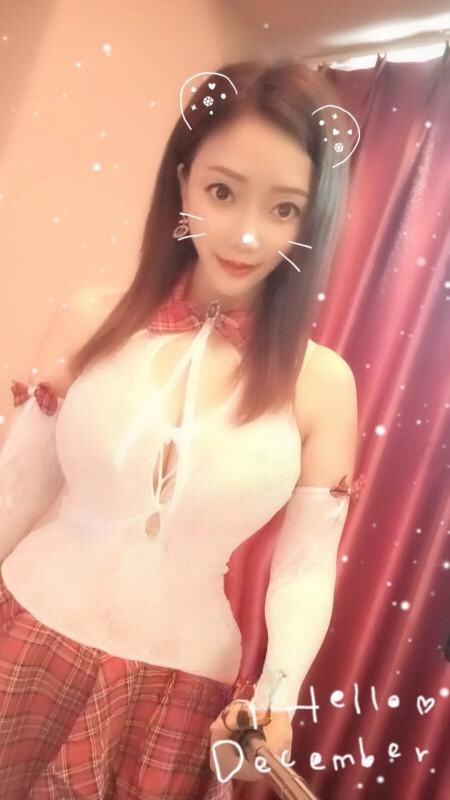 服务超棒的大奶妹