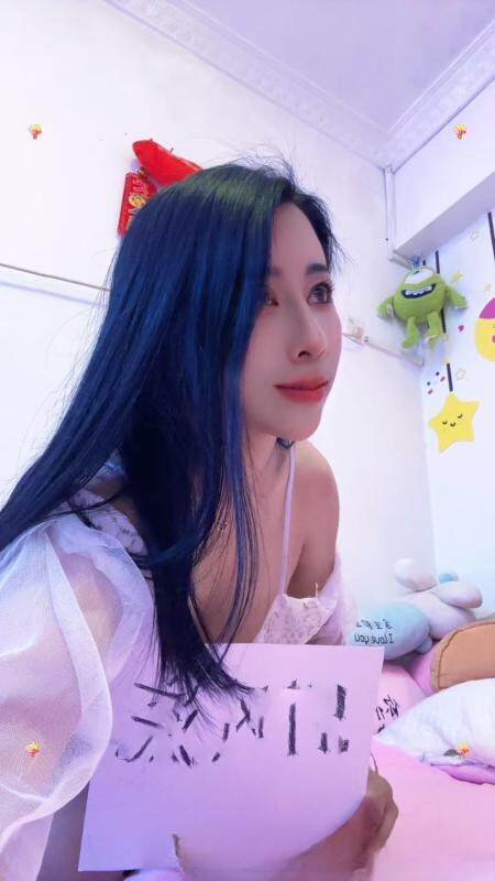 园岭气质大奶少妇