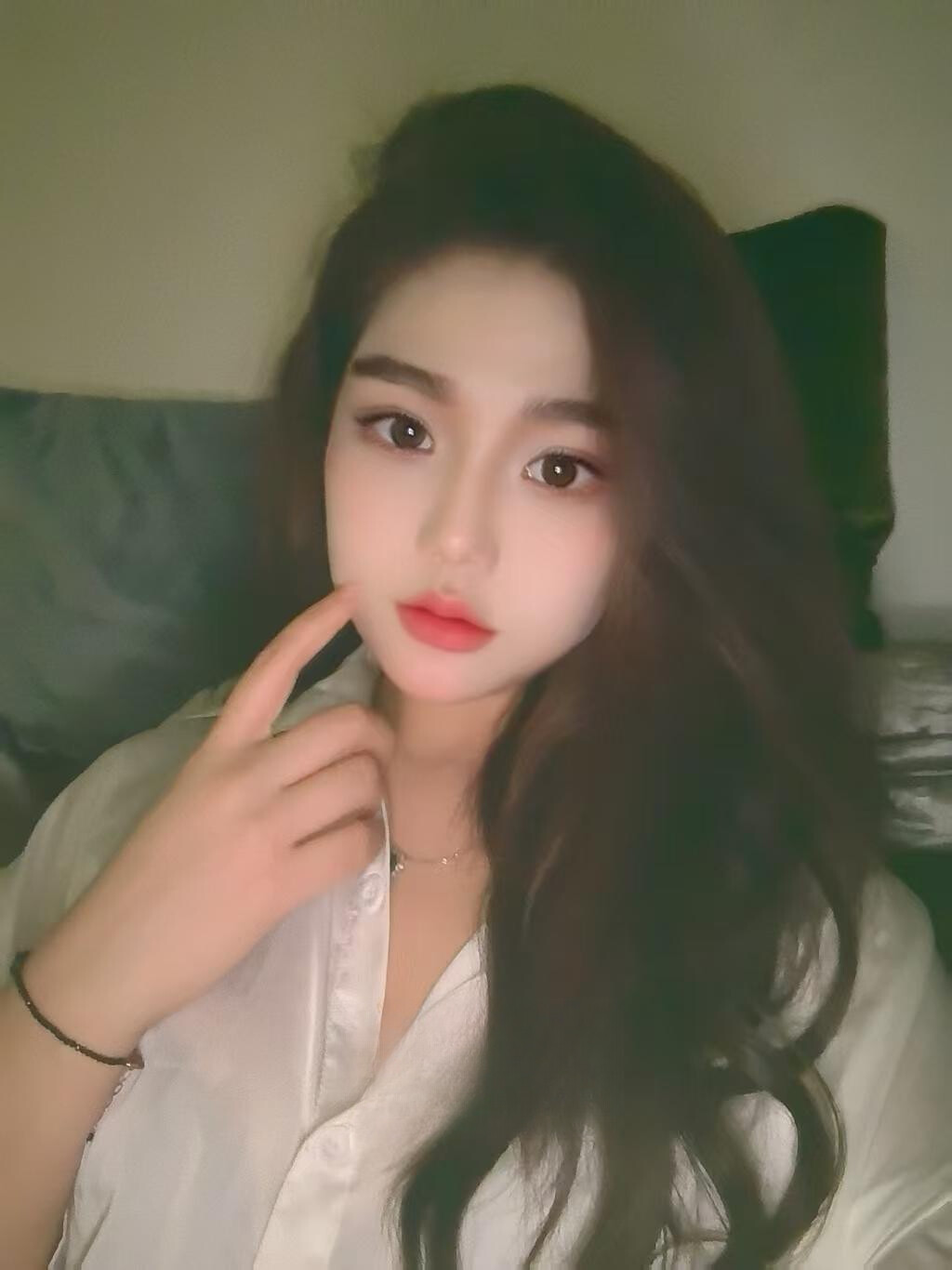 服务贴心小姐姐