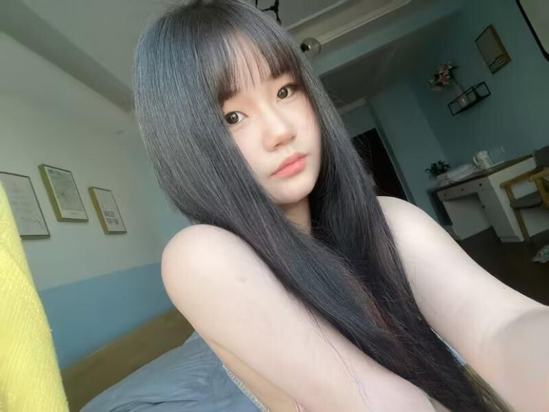 大学城嫩妹雪雪