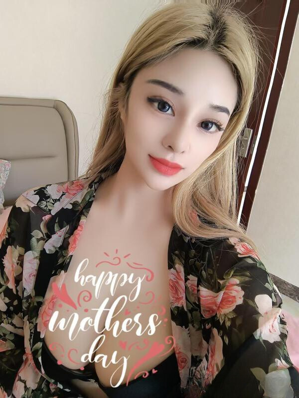 混血儿丽莎大胸妹儿