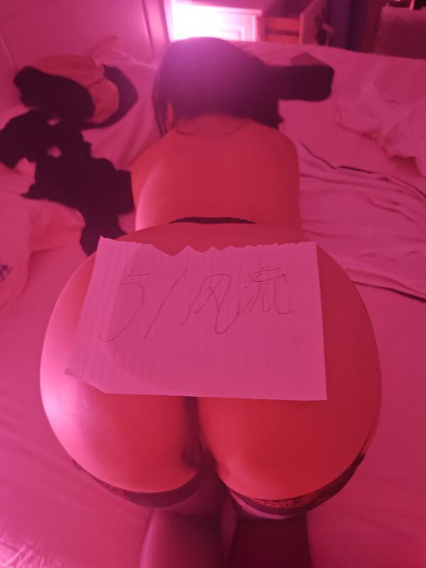 曹阳佳佳