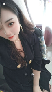 大胸妹口活一流服务好B紧