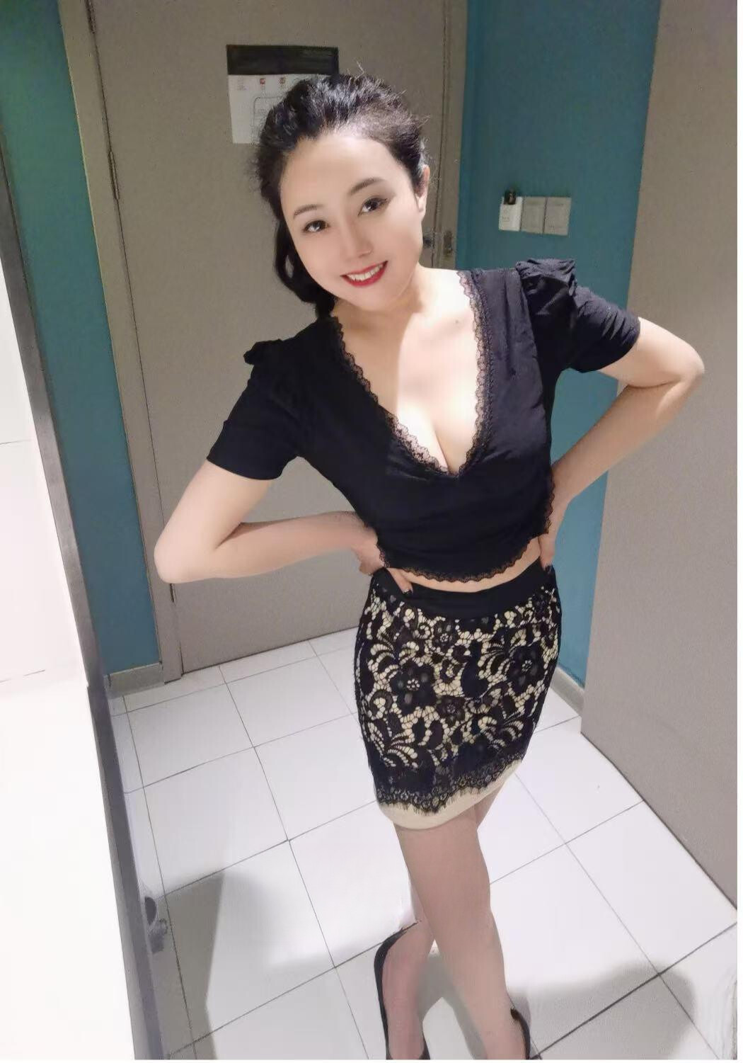 热情风骚的小艺
