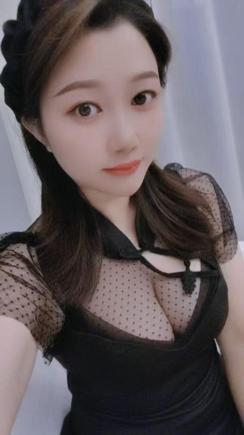 美女少妇