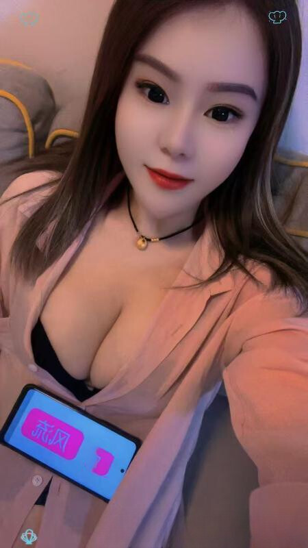 白云香香大胸