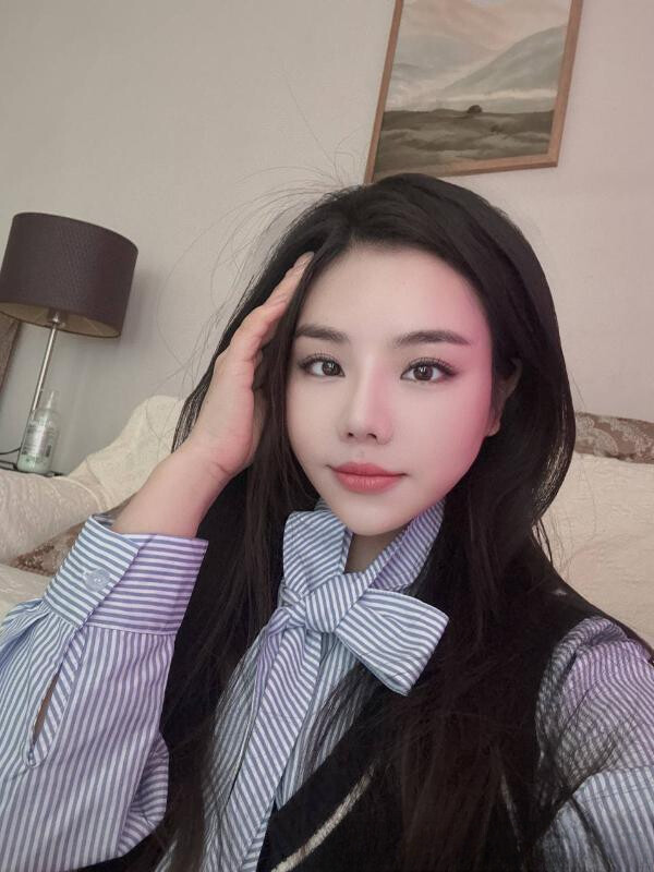 制服黑丝诱惑骚姐姐