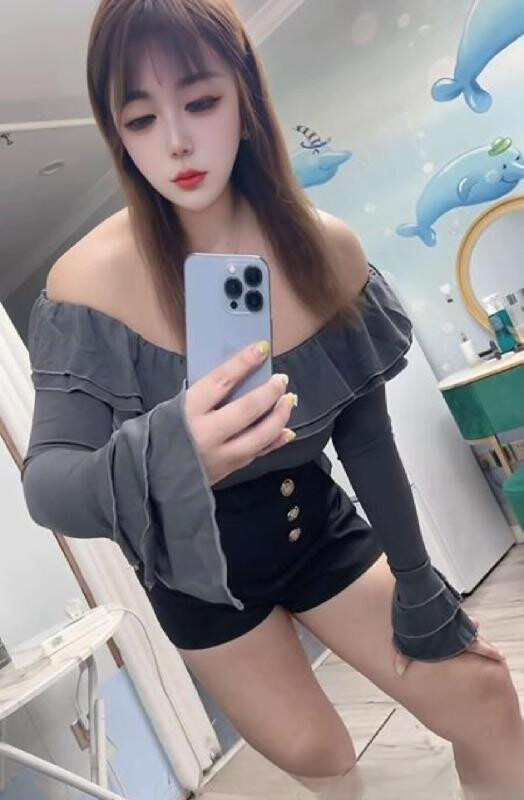 西青大胸妹