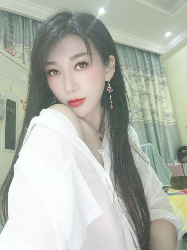 颜射骚妇花妹