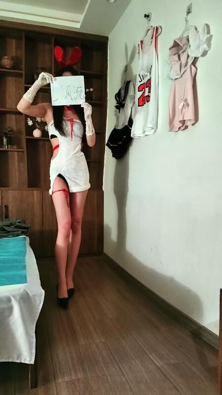 雨花清涩美女多多