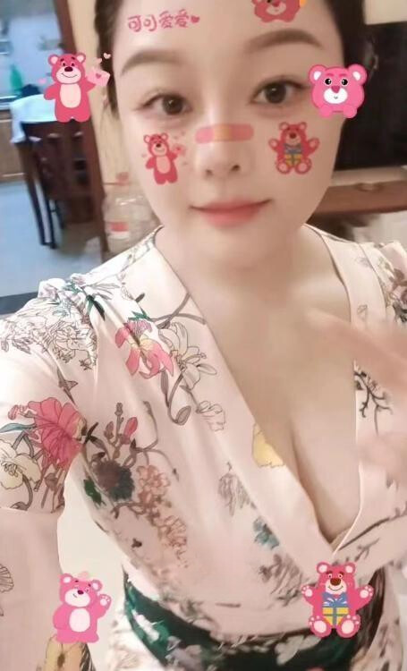 深圳丰满热辣性感风骚妹子