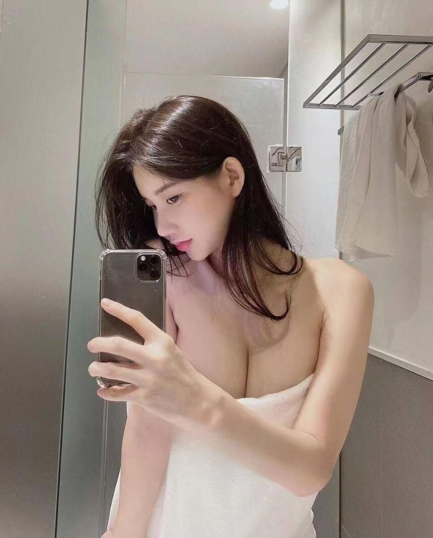 兼职尤物爆粉水多大奶妹妹