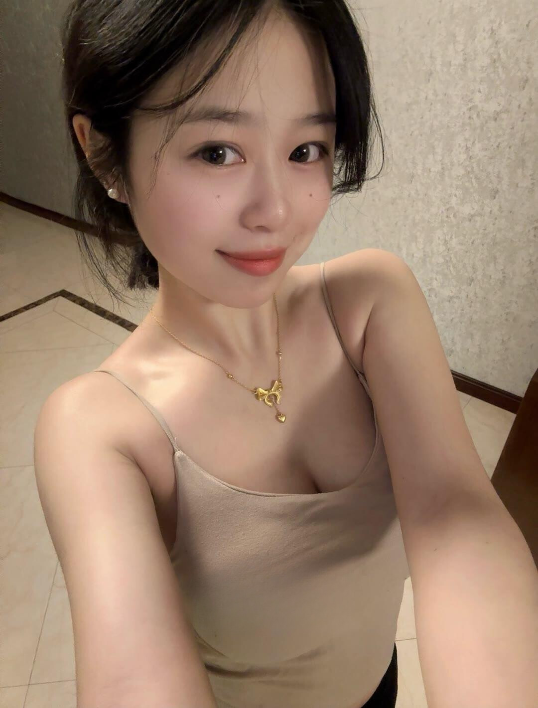 西青纯欲小骚货