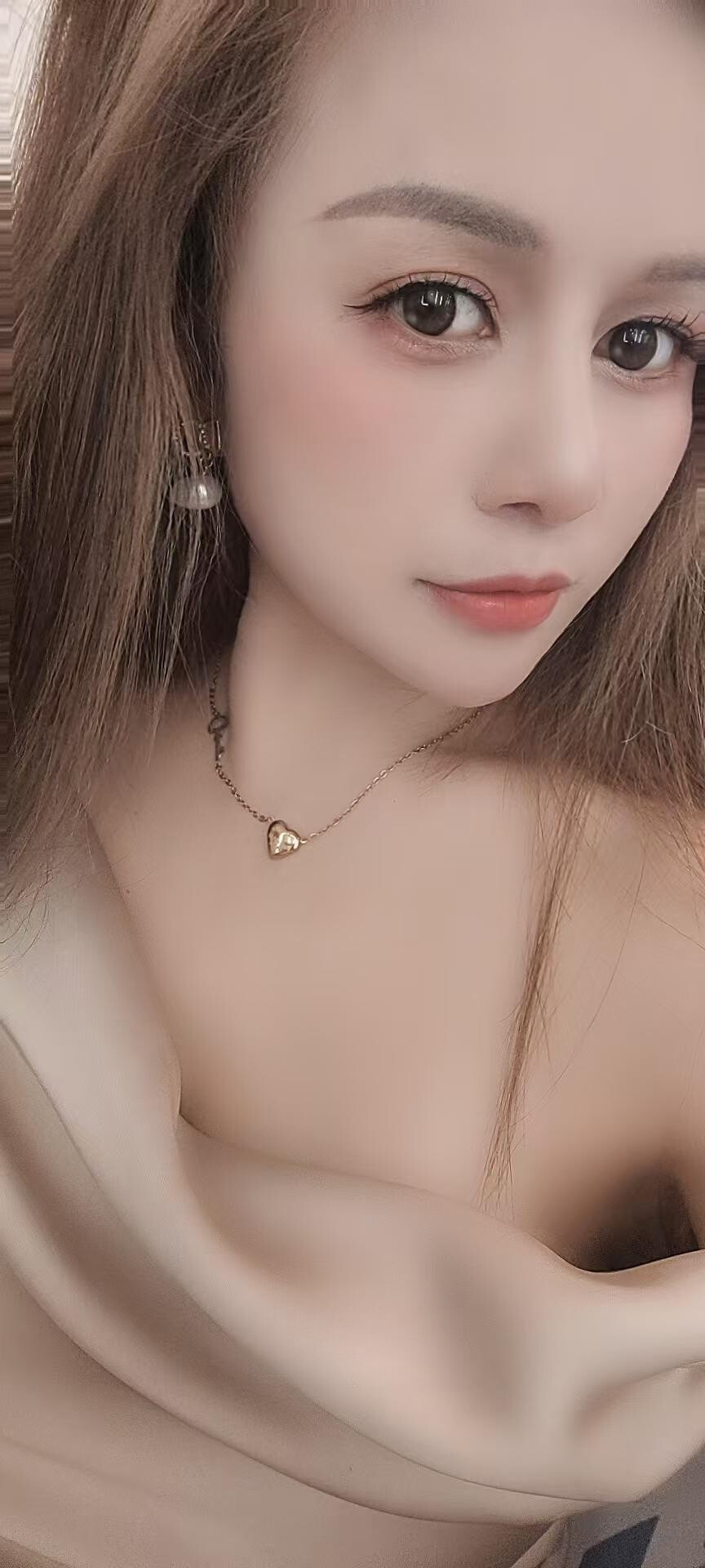 龙华区大胸妹
