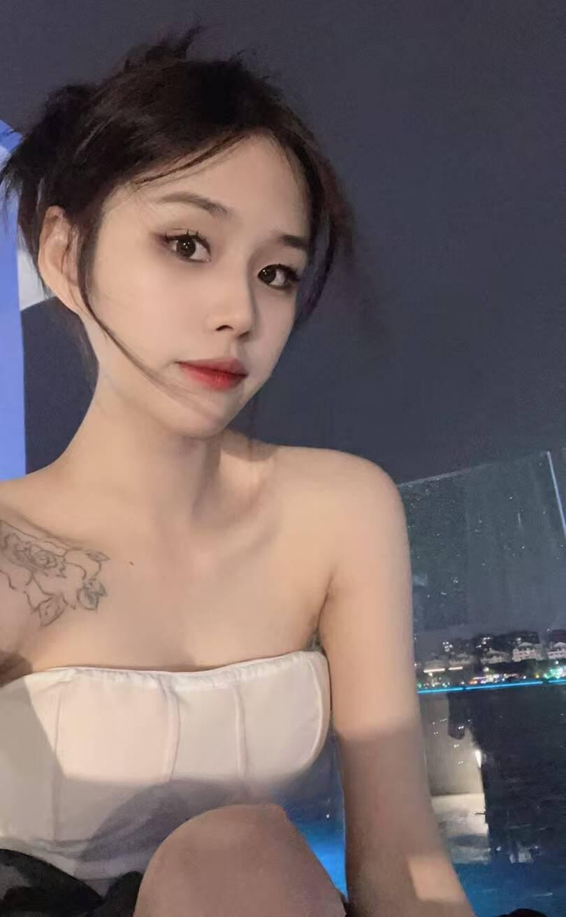 性感情趣火辣御姐
