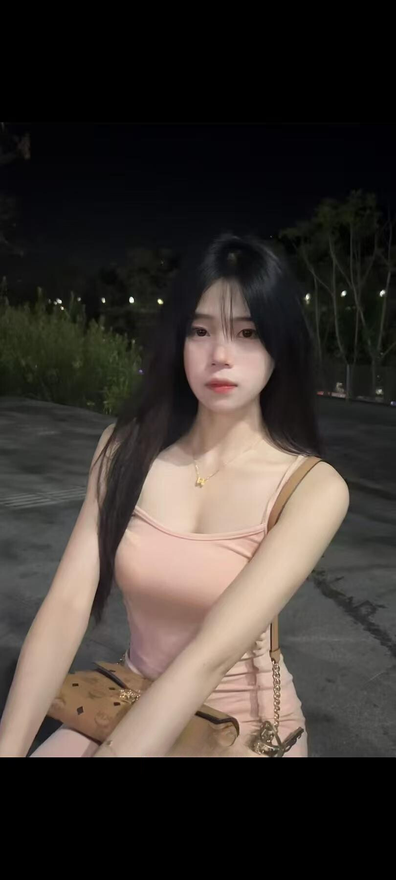 深圳巨乳尤物炮架极品身材