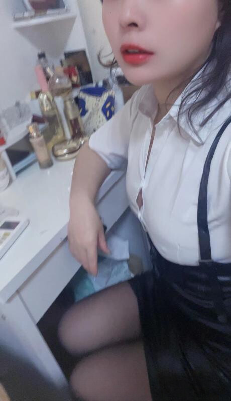 兼职无毛少妇