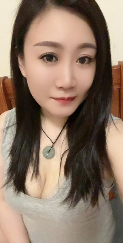 肉臀波霸小姐姐