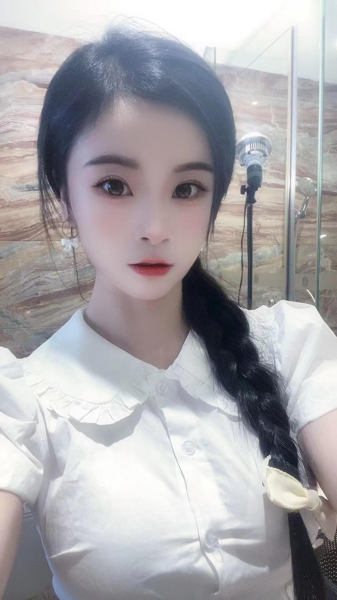 性格温柔女友感拉满。