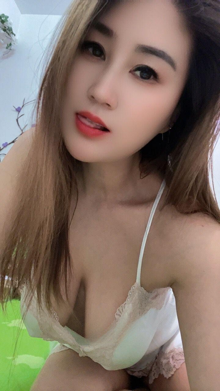 巨胸风骚妩媚娘