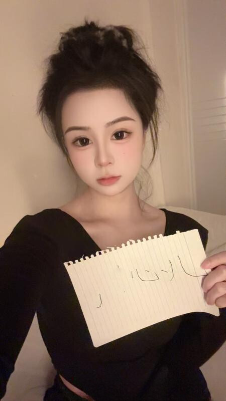 回味天河颜值嫩妹
