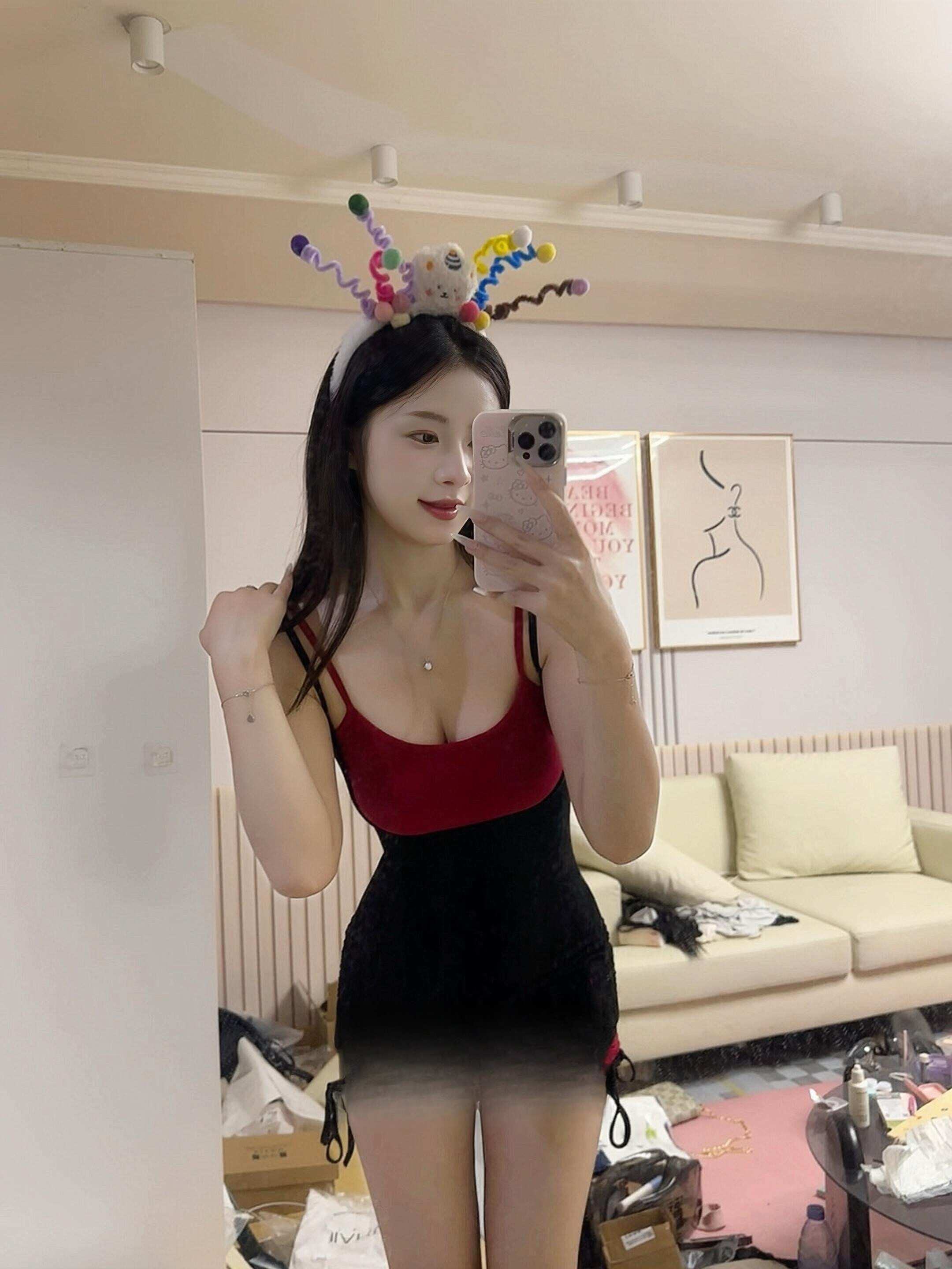 未央水床舔蛋淫水女娃