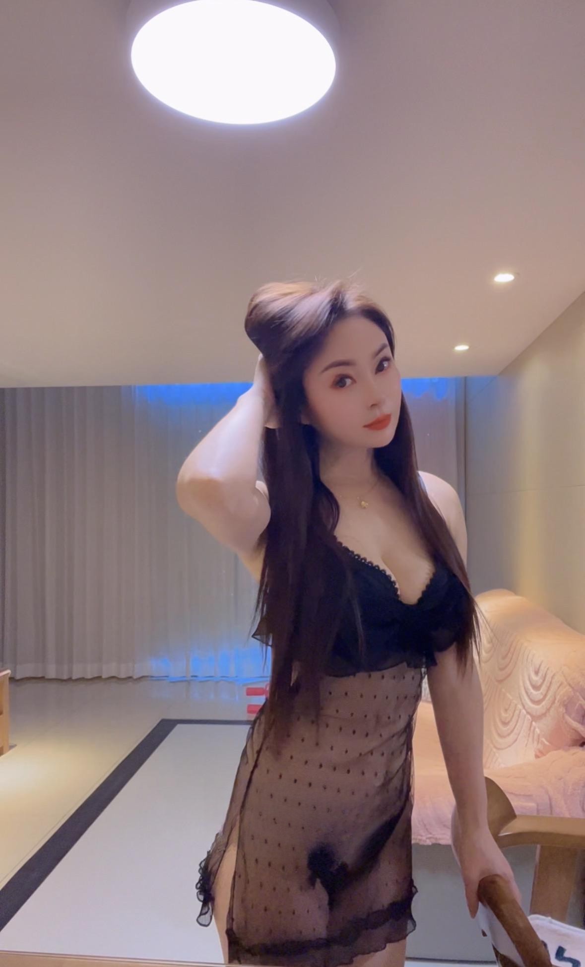 很甜的一个蜜桃