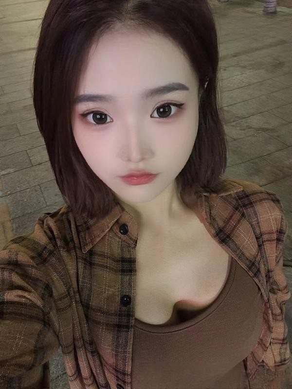 天河大胸美女