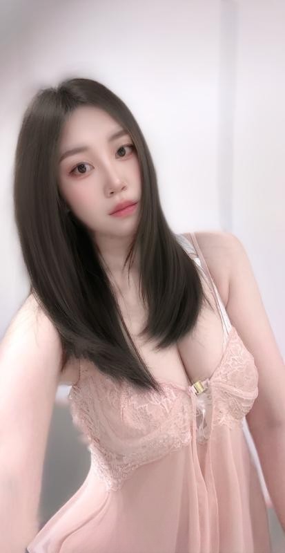 大长腿美少女