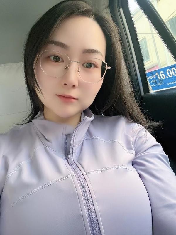 太仓巨乳兼职少妇