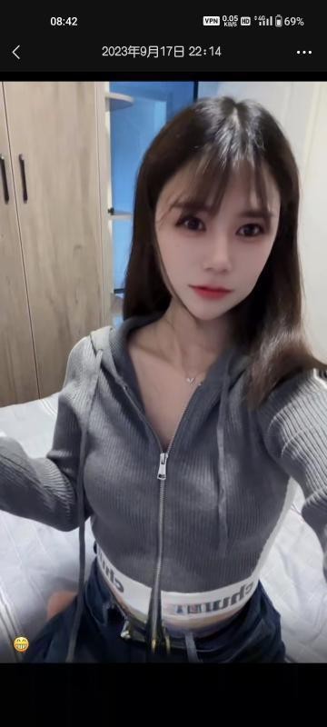 体验女友式嫩妹小妤