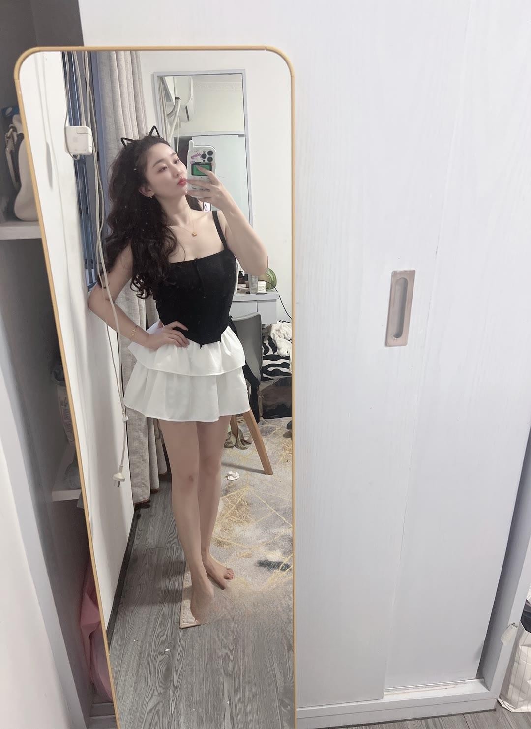 西青肤白貌美天花板柔软多汁小姐姐