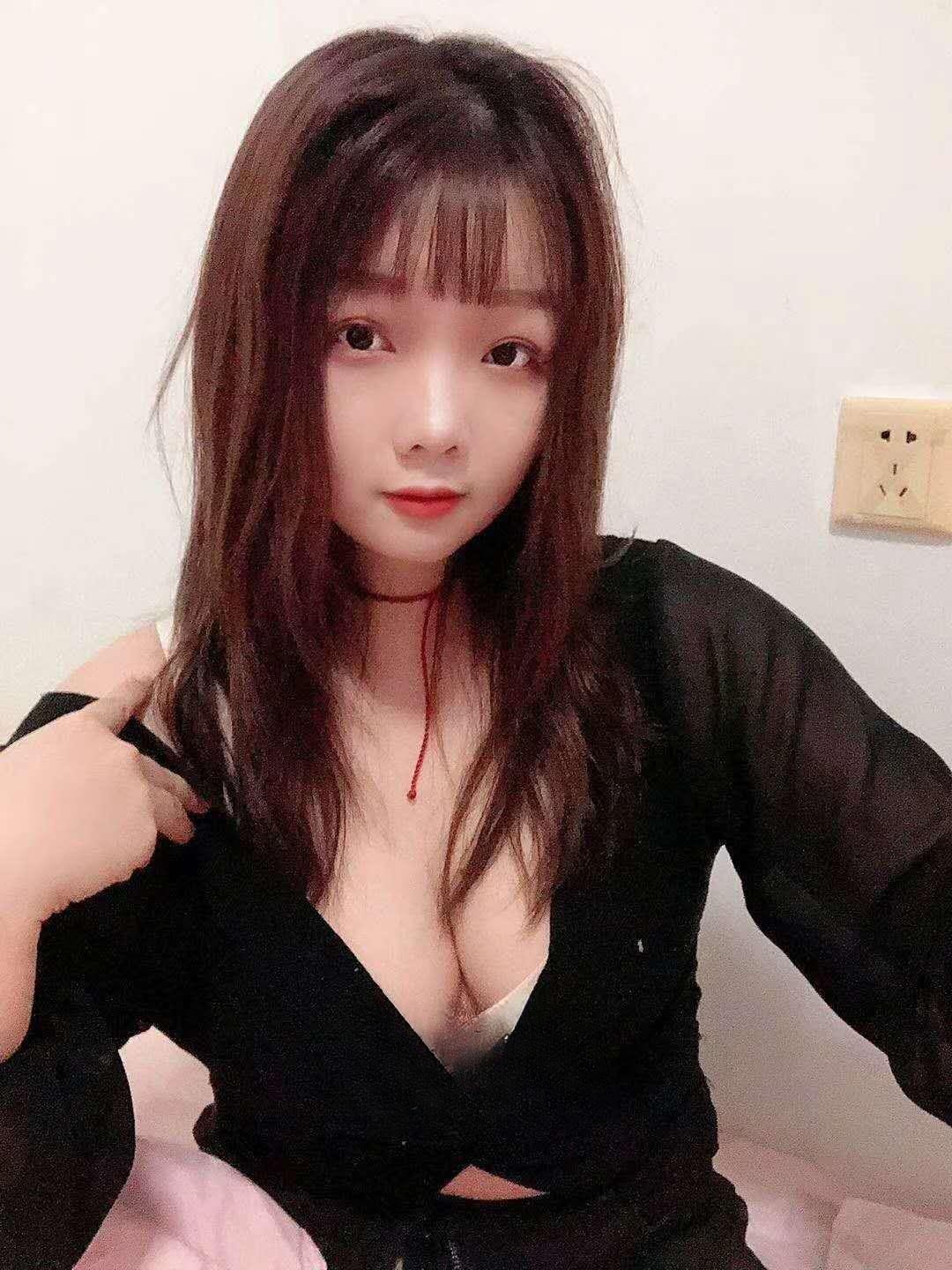 大胸甜妹，活好