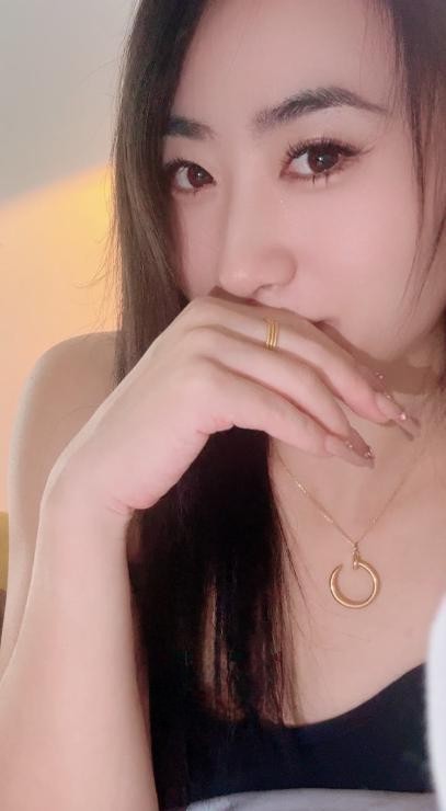 嫩妹粉嫩鲍汁多