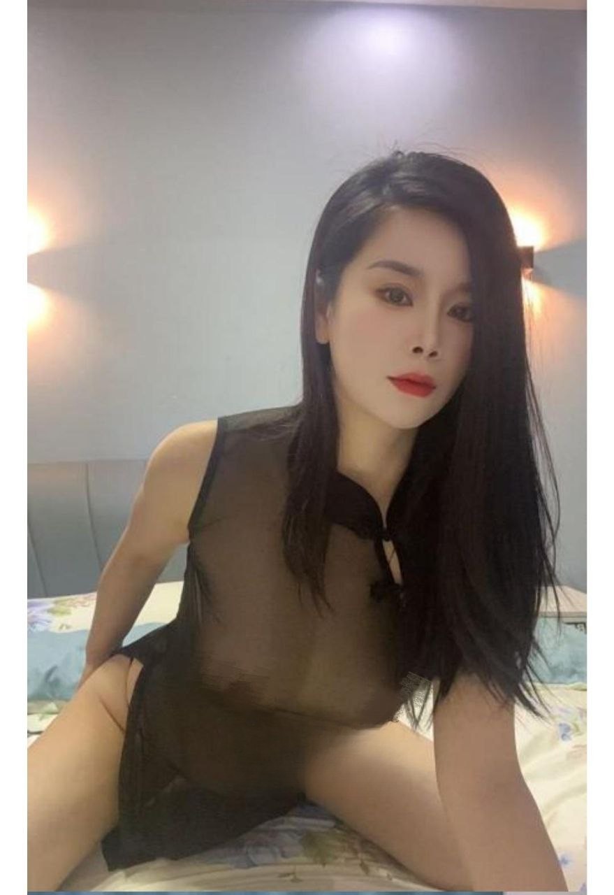 黑丝长腿苗苗