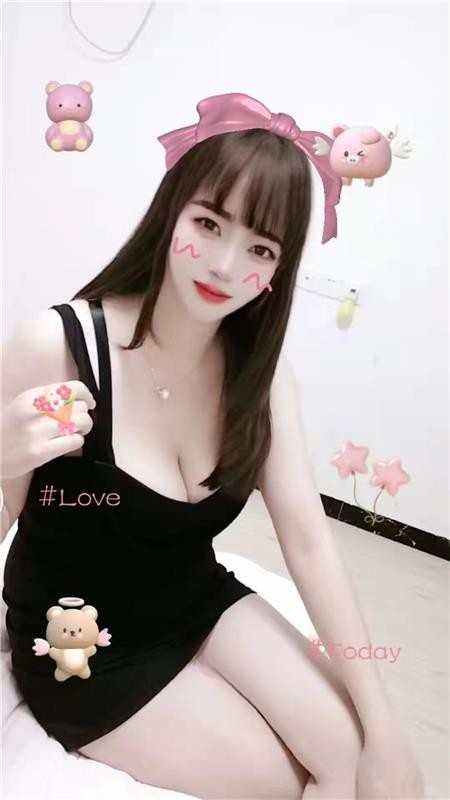 丰满翘臀服务好妹子
